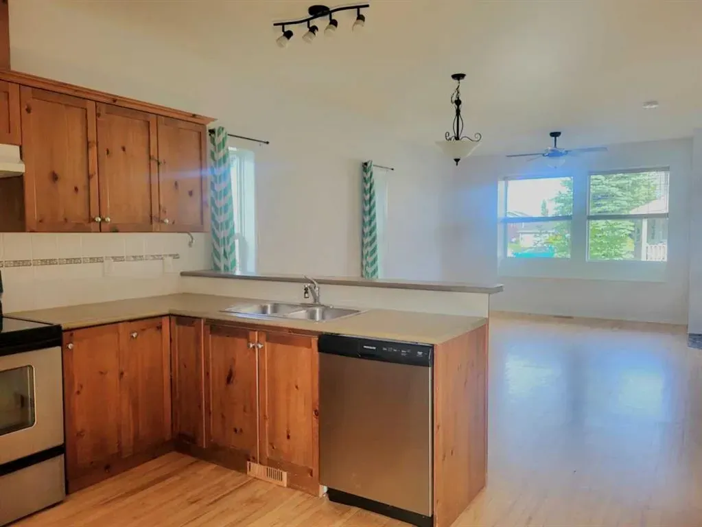 2001 Luxstone Boulevard NW, #504