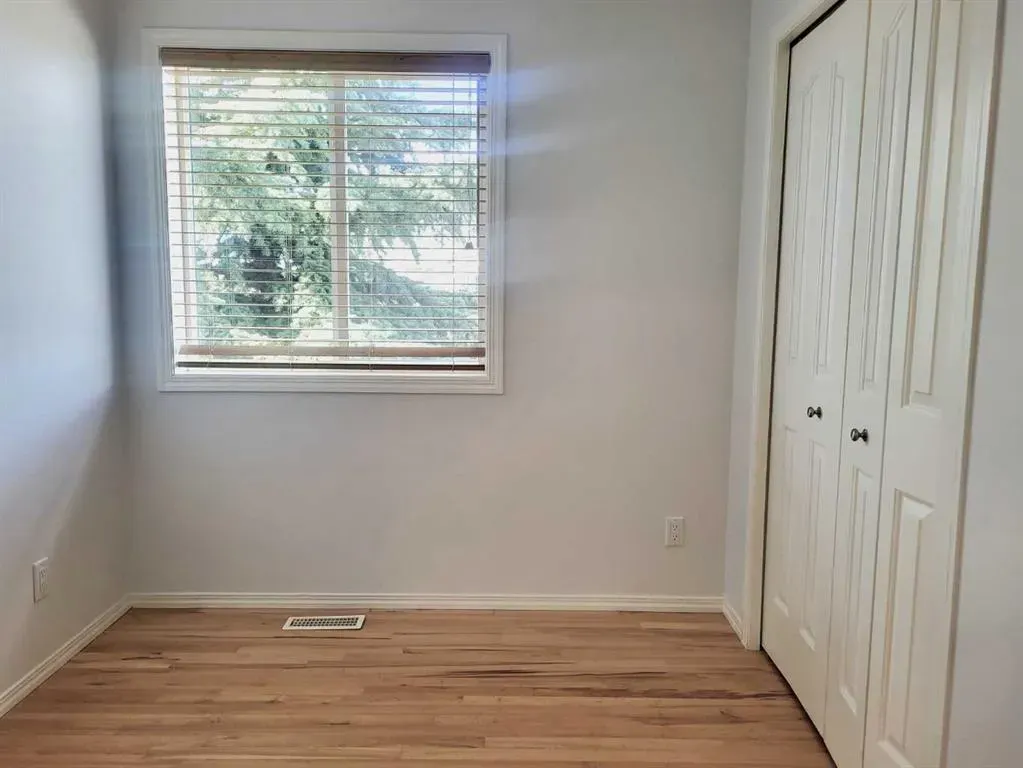 2001 Luxstone Boulevard NW, #504
