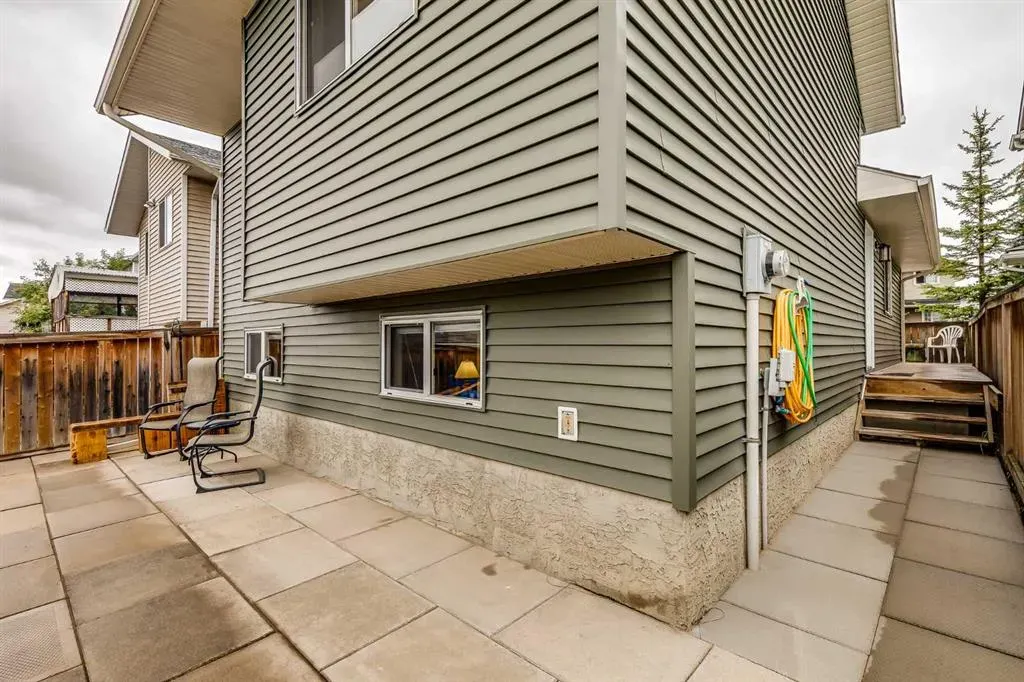 19 Martinwood Court NE