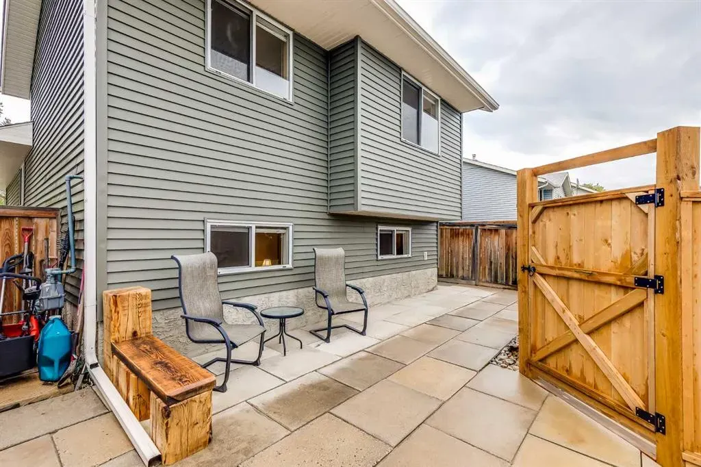 19 Martinwood Court NE