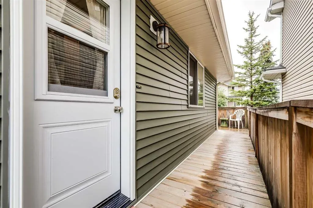 19 Martinwood Court NE