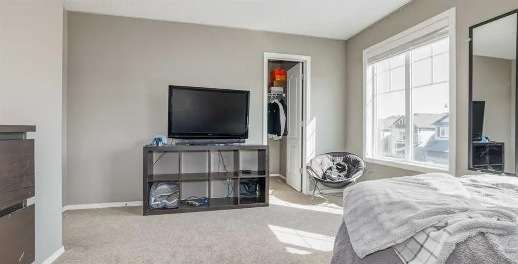 44 Nolancrest Green NW