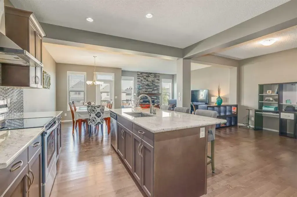 44 Nolancrest Green NW