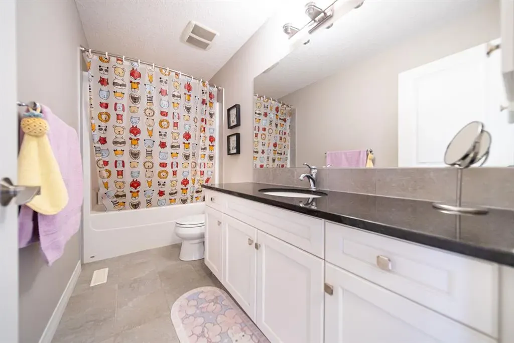 98 Mahogany Passage SE