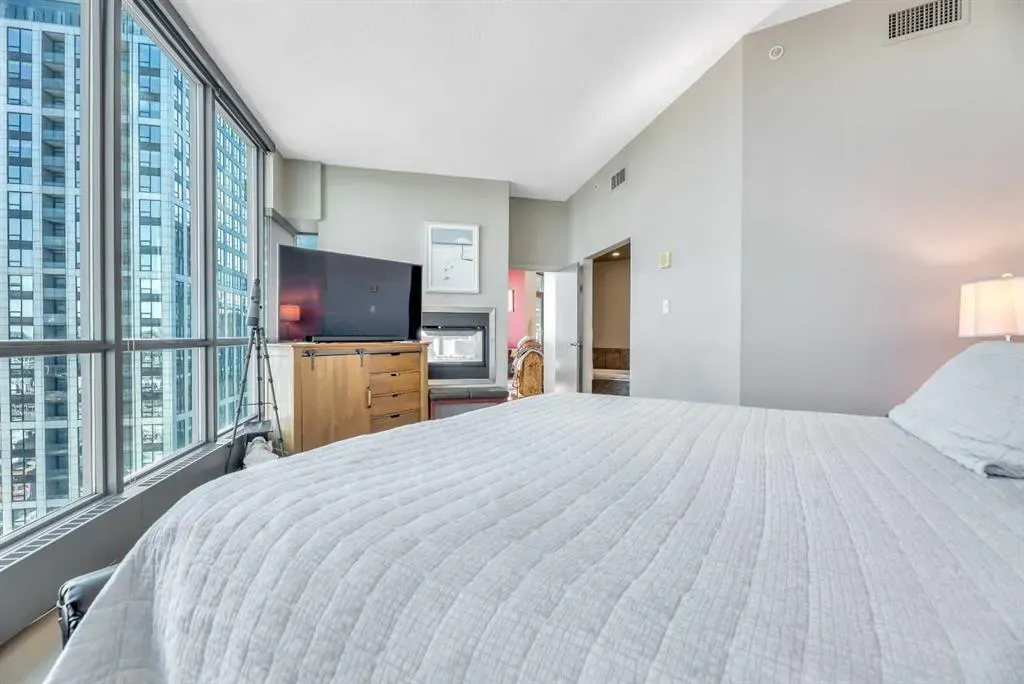 220 12 Avenue SE, #2405