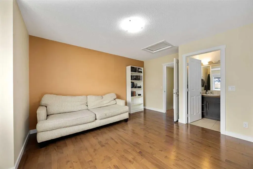 101 Aspen Hills Drive SW