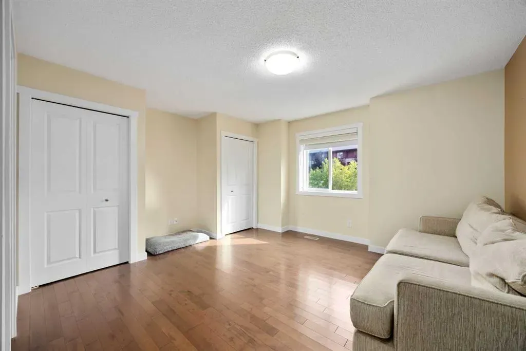 101 Aspen Hills Drive SW