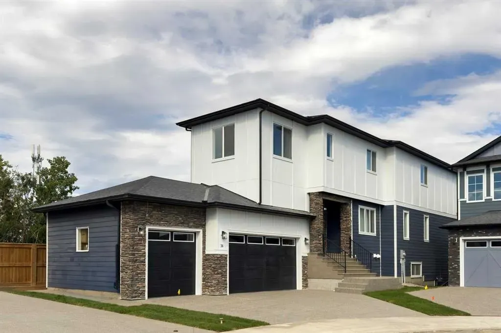 36 Aspen Woods Park SW