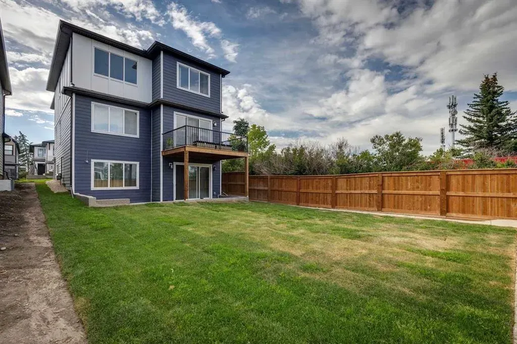 36 Aspen Woods Park SW