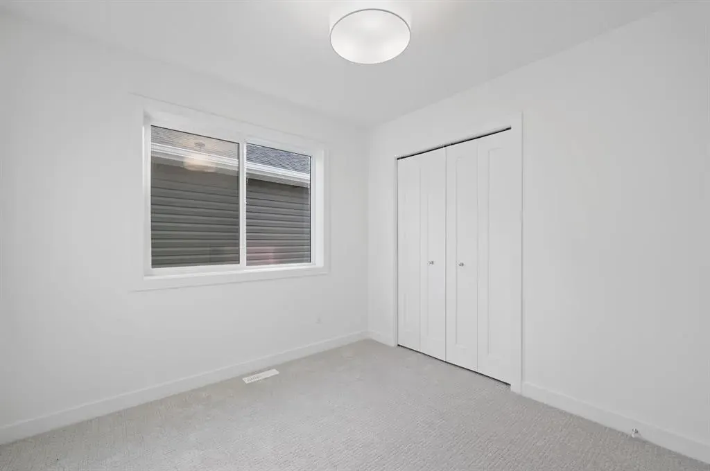 43 Carringvue Place NW