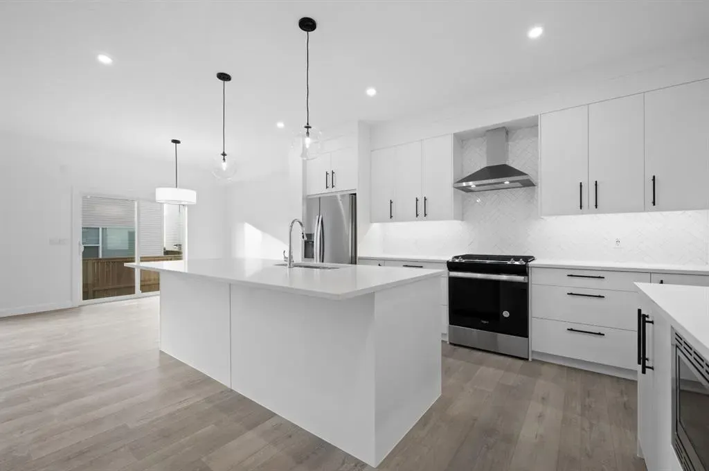 43 Carringvue Place NW