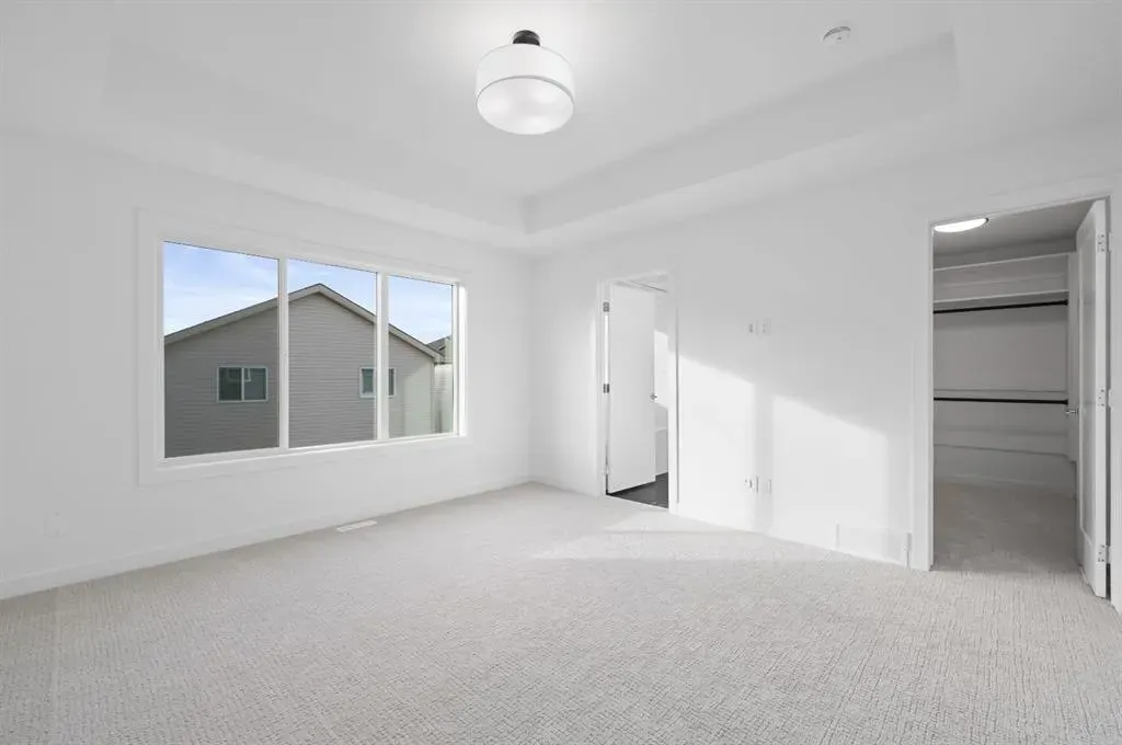 43 Carringvue Place NW