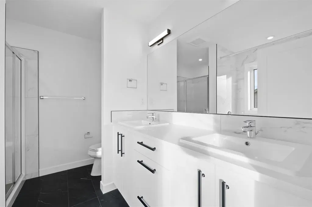 43 Carringvue Place NW