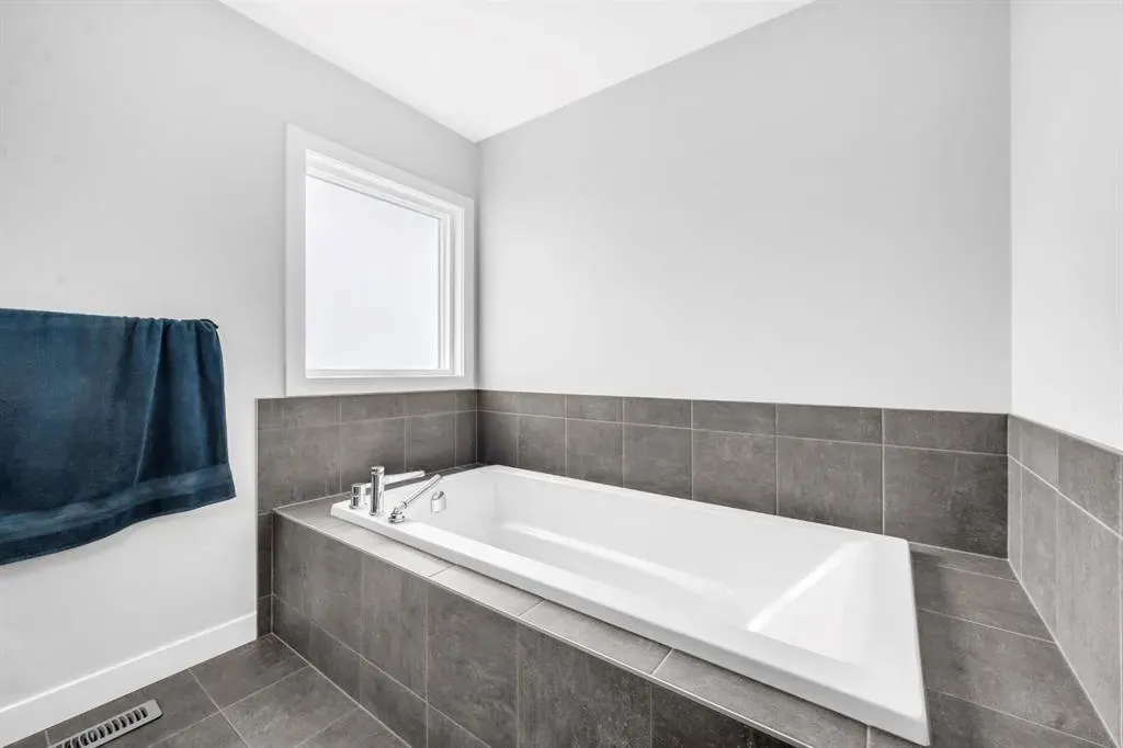 945 Midtown Avenue SW
