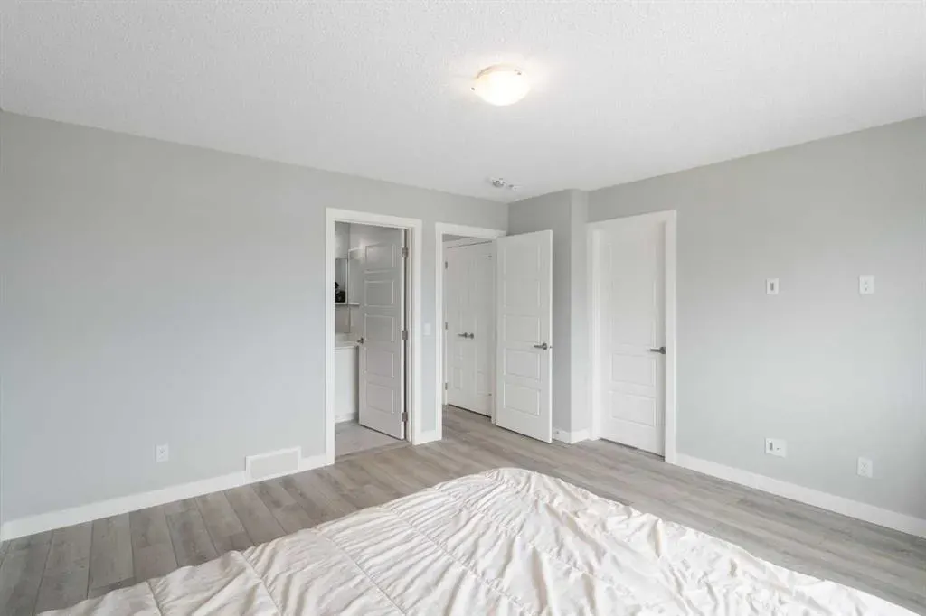 28 Legacy Glen Link SE