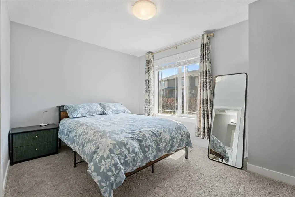 230 Auburn Meadows Manor SE