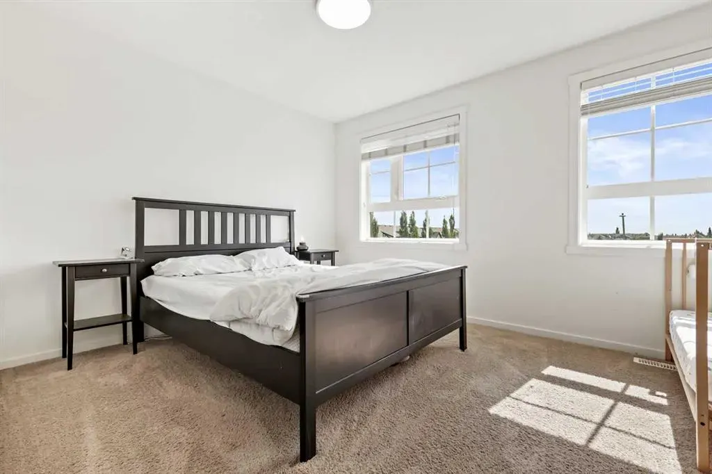267 Copperpond Common SE