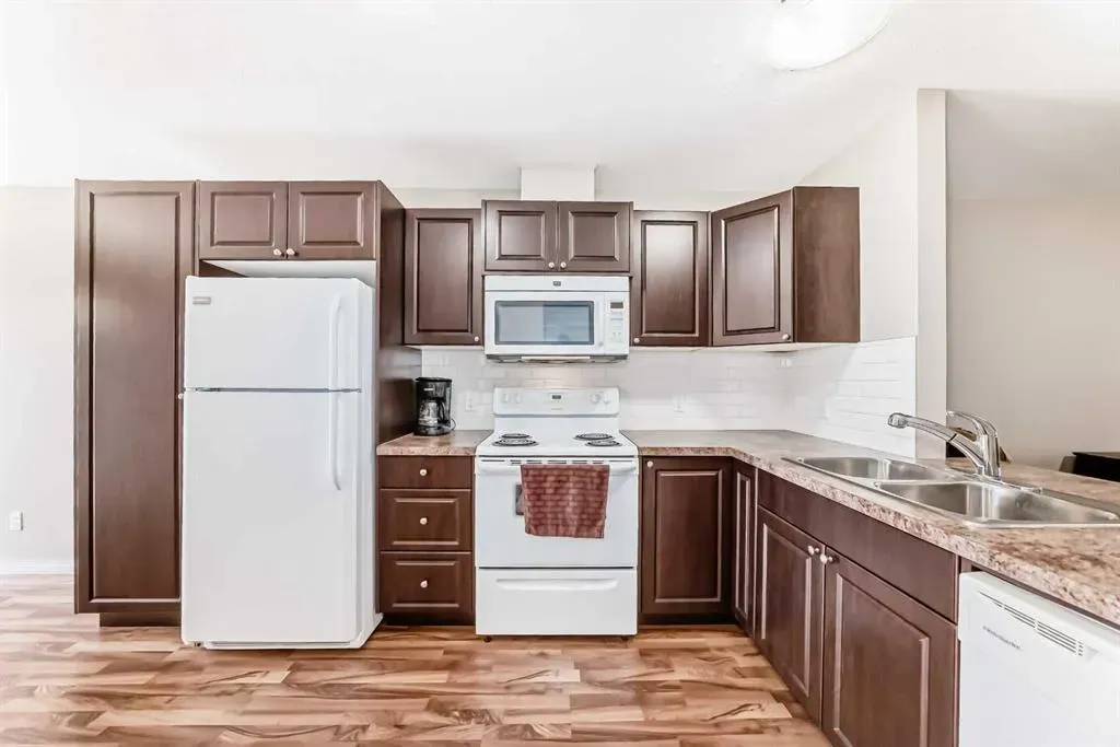 134 6 Avenue, #A
