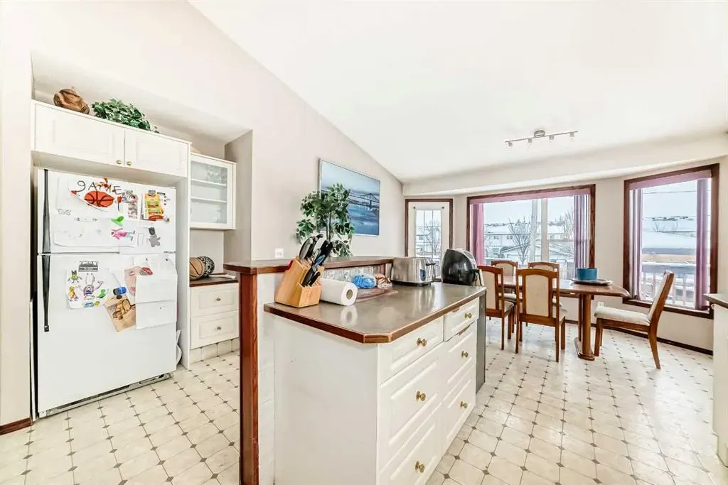 1 Madison Court