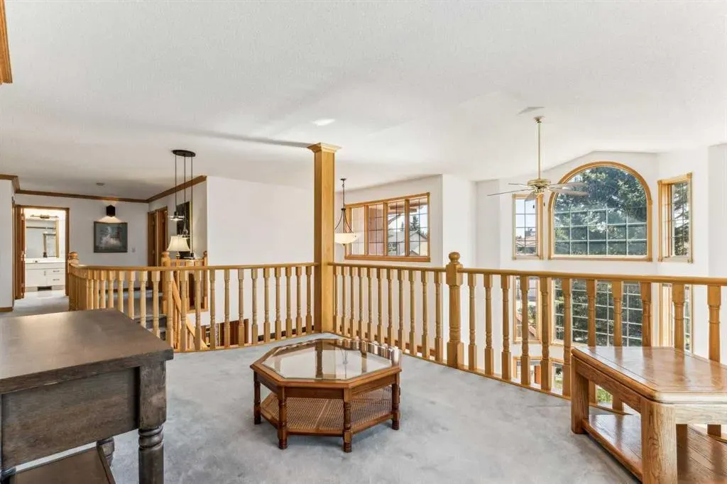 52 Edgeview Road NW