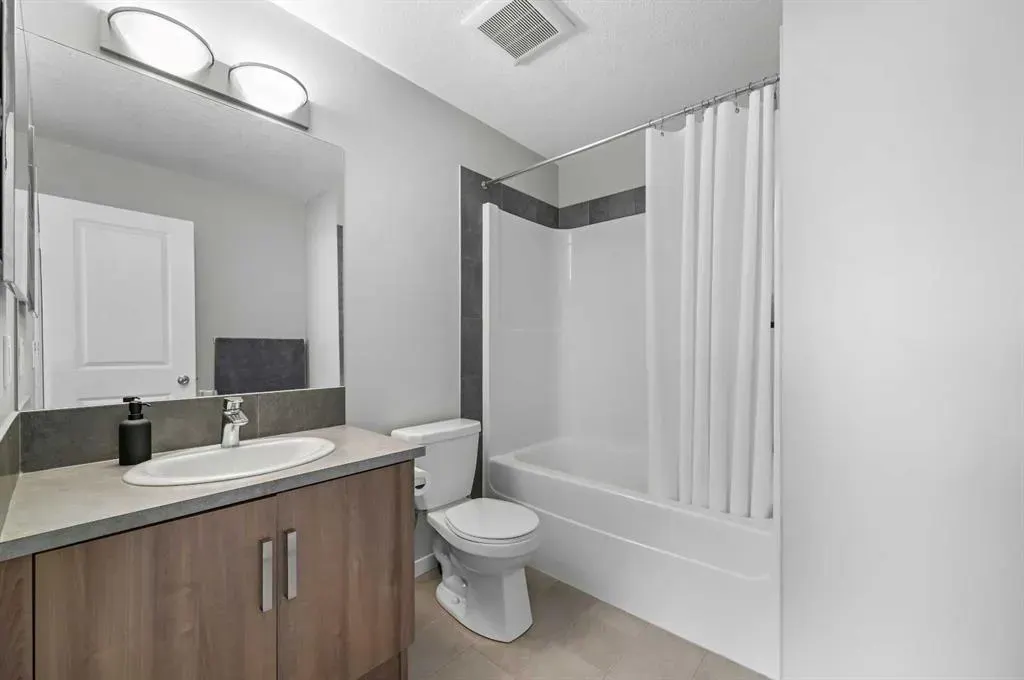 37 New Brighton Point SE