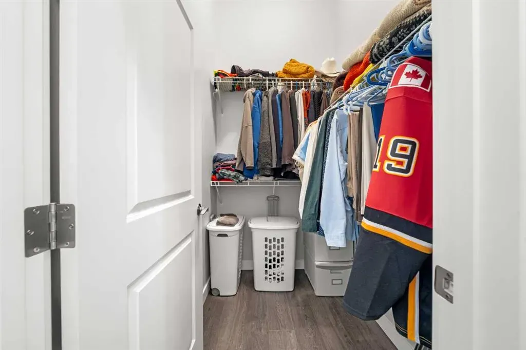 136 Drake Landing Gardens