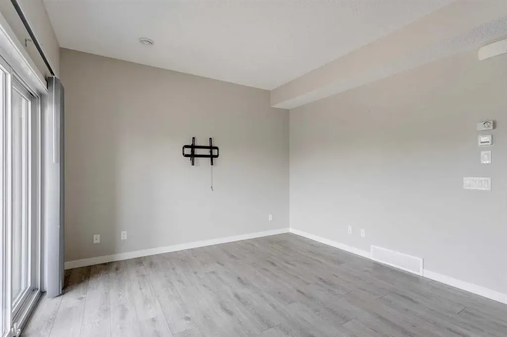 250 Fireside View, #1009