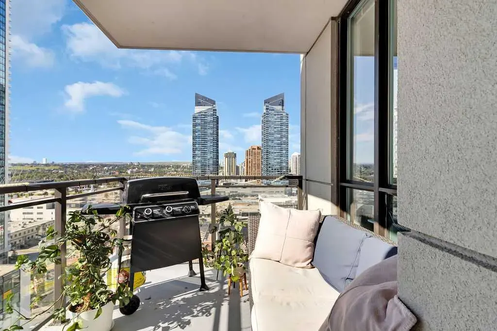1118 12 Avenue SW, #1402