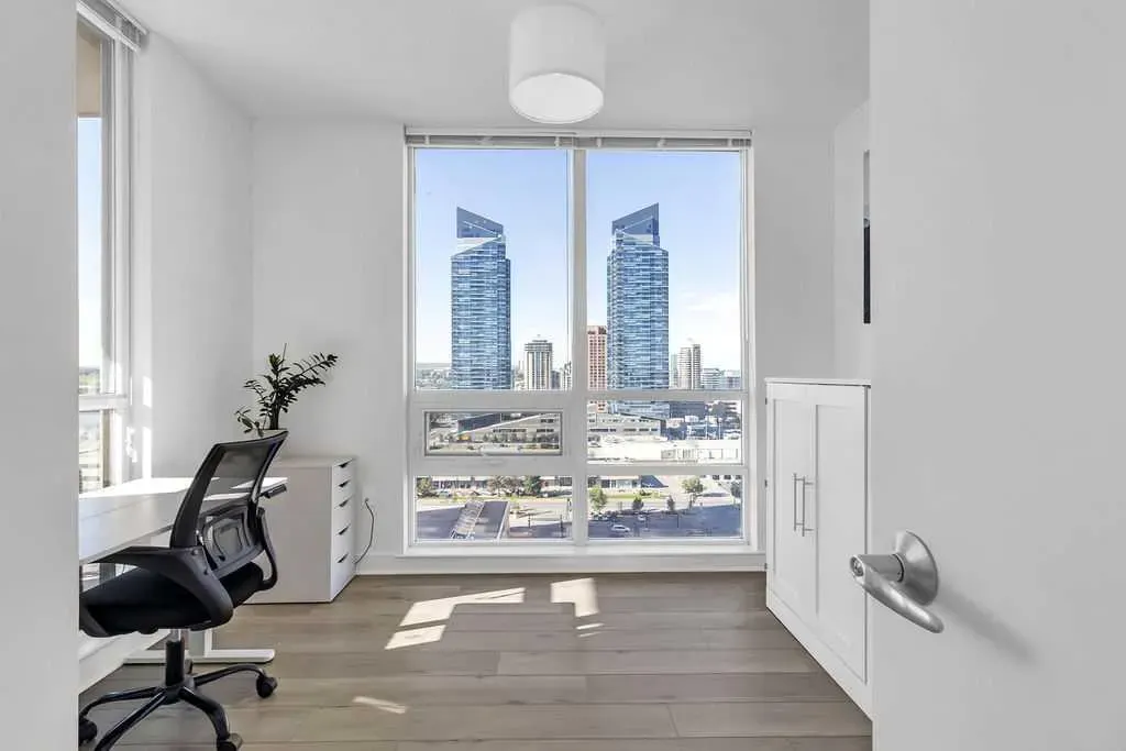 1118 12 Avenue SW, #1402