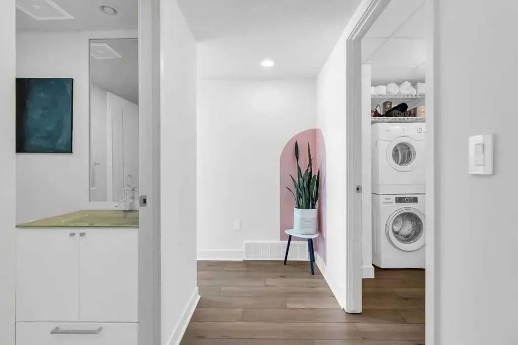 1118 12 Avenue SW, #1402