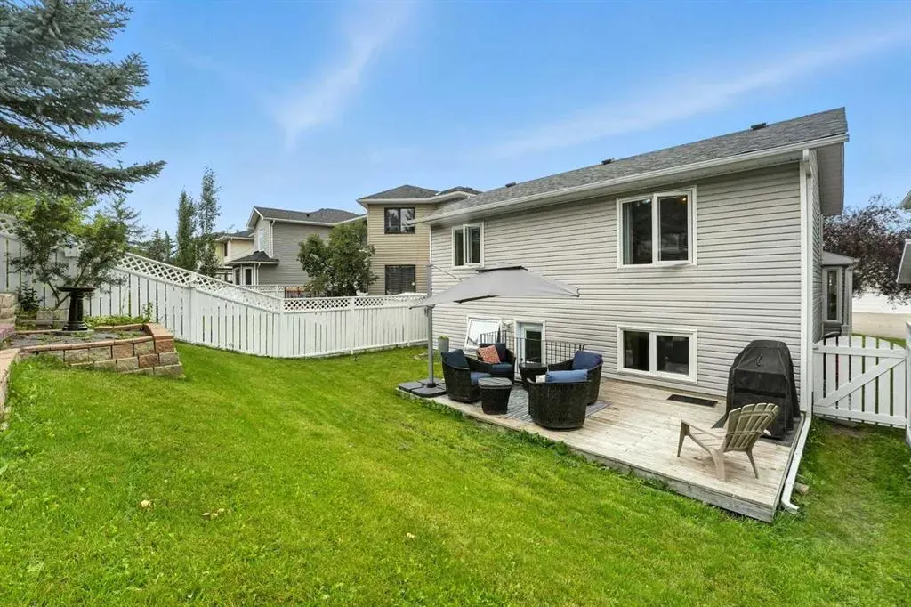 87 Macewan Park Circle NW