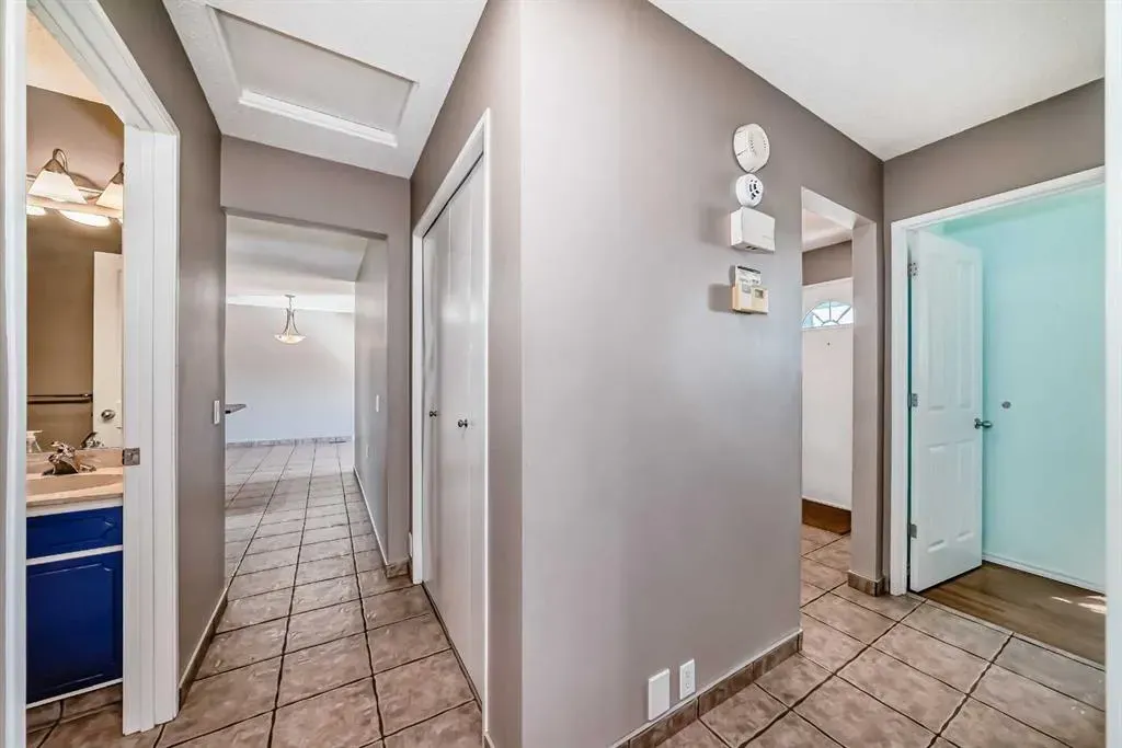 131 Bracewood Road SW