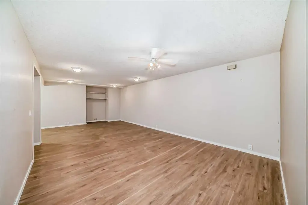 131 Bracewood Road SW