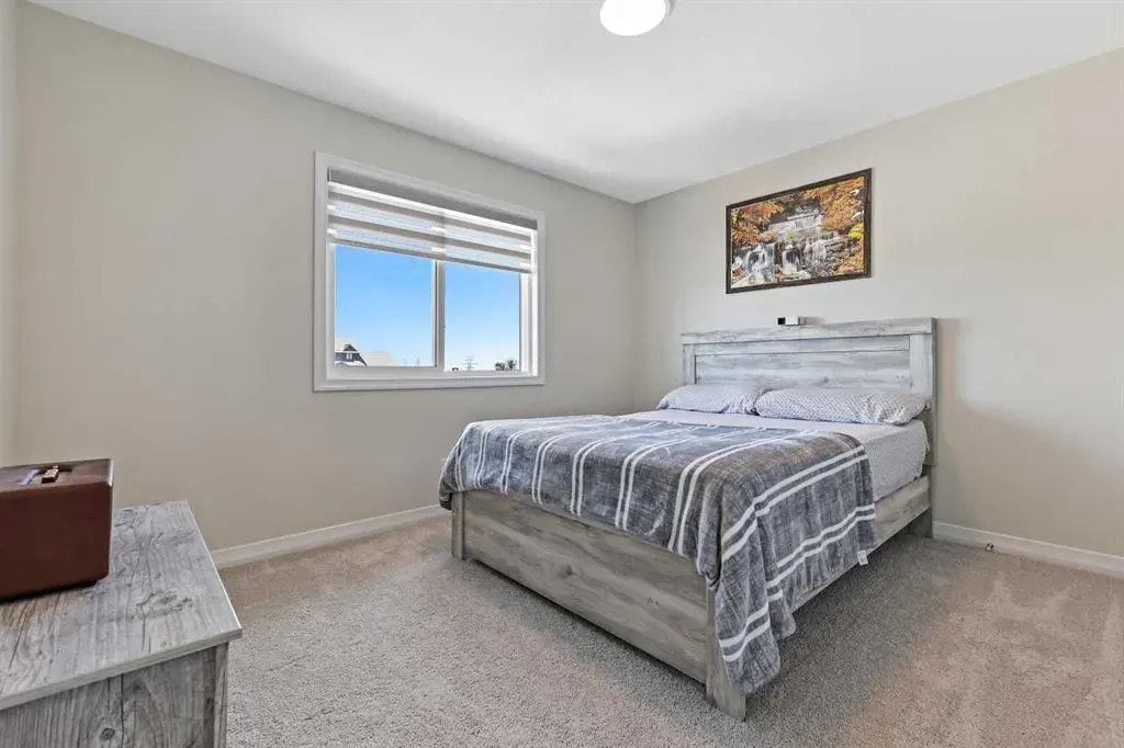 100 Magnolia Crescent SE