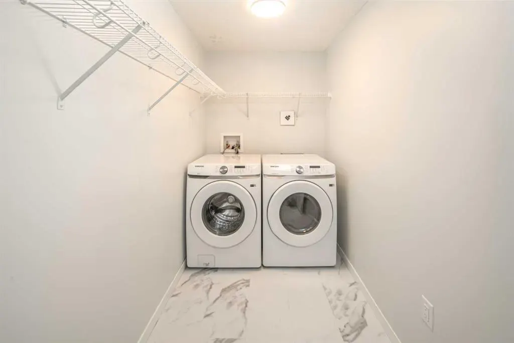 42 Cranbrook Gardens SE, #1208