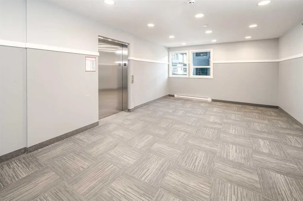 42 Cranbrook Gardens SE, #1208