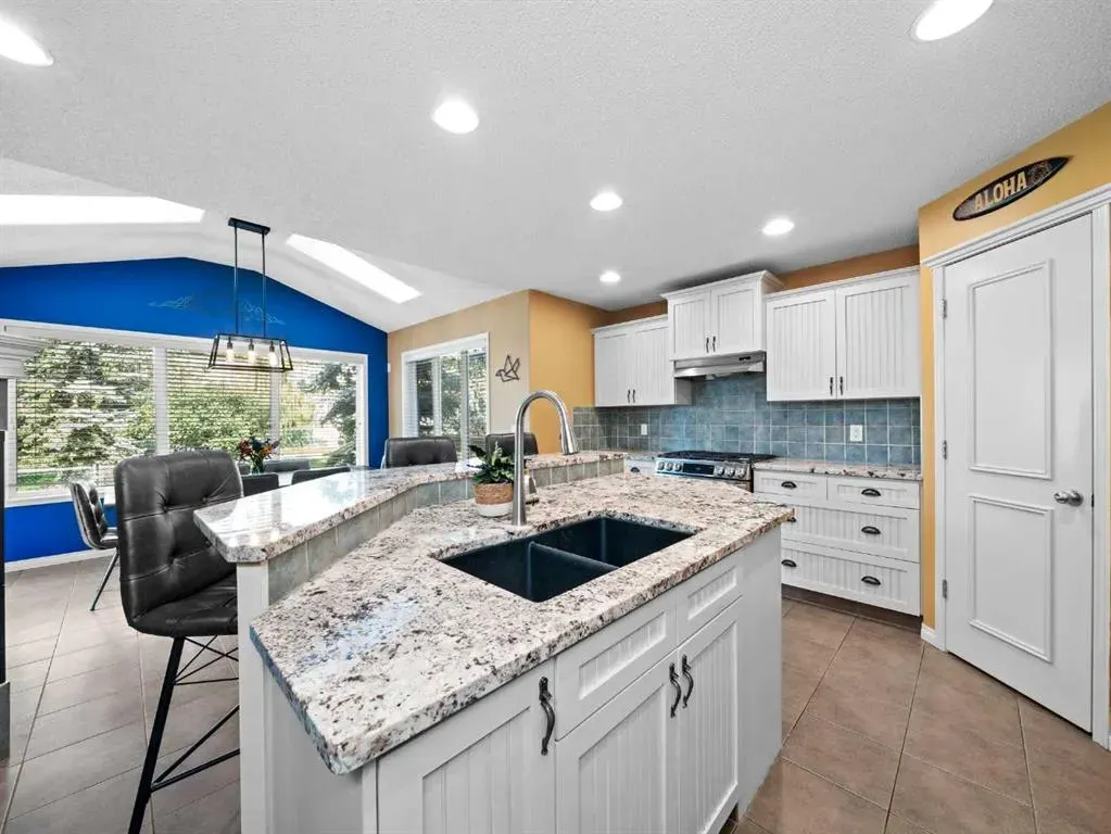 635 Chaparral Drive SE