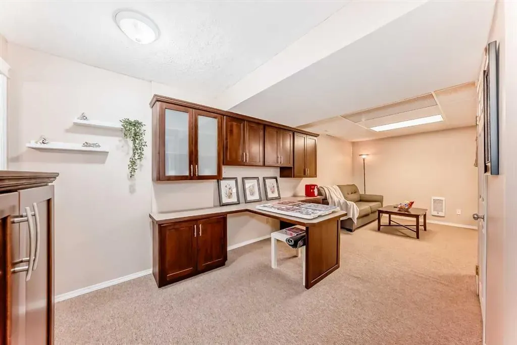 1 Spring Meadows Bay