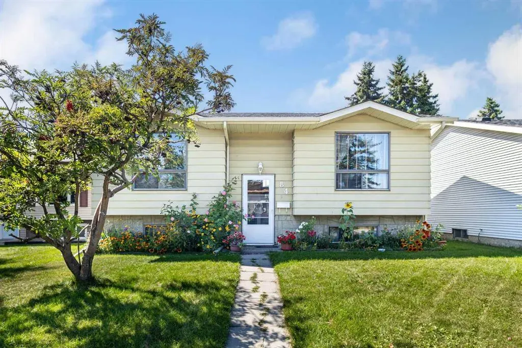 84 Fallswater Road NE