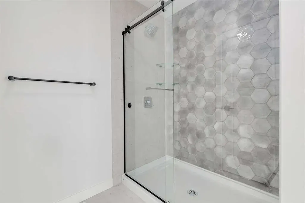 186 Northern Lights Crescent