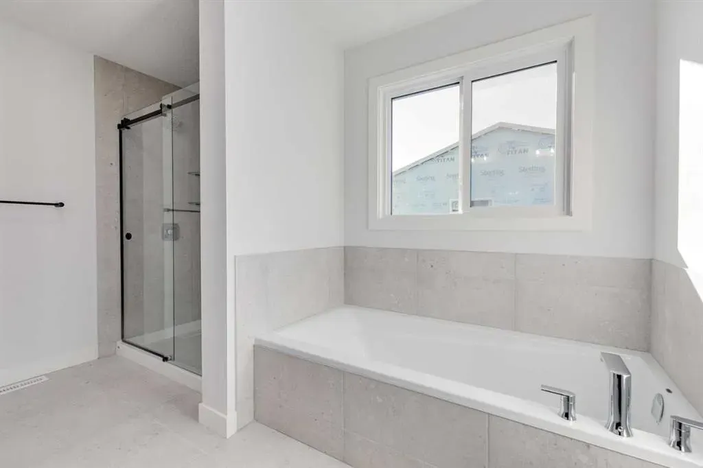 186 Northern Lights Crescent