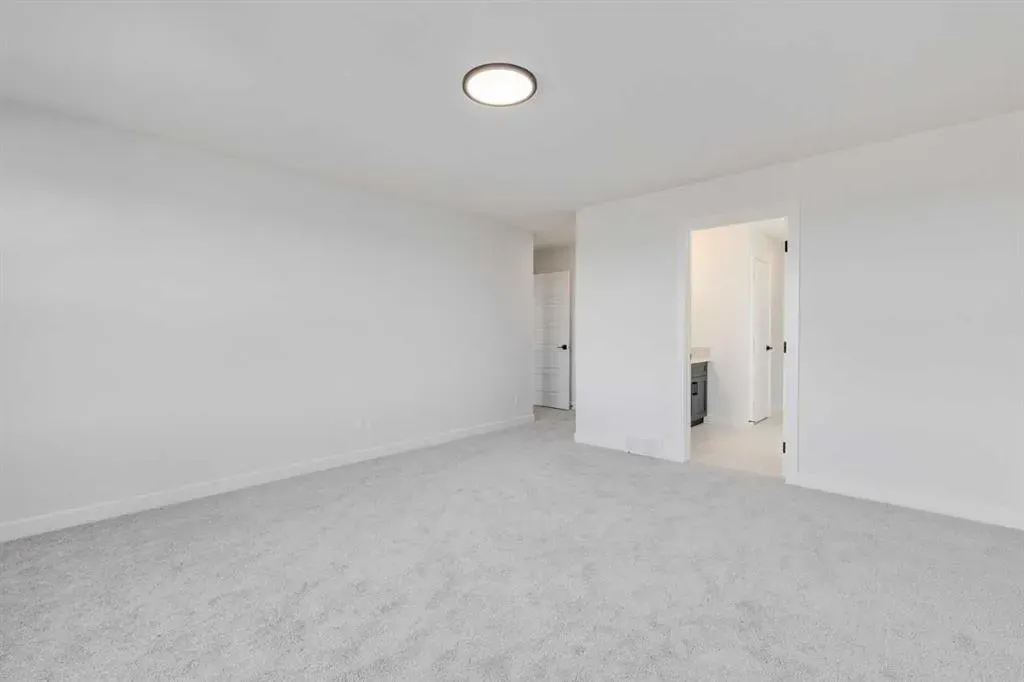 186 Northern Lights Crescent