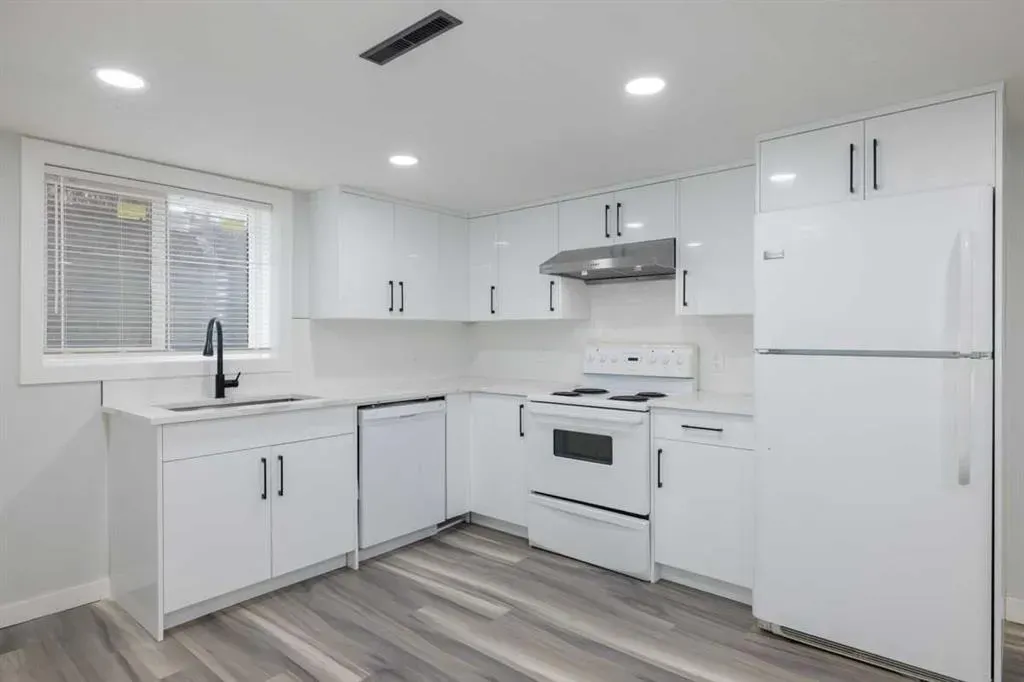 33 Northmount Crescent NW