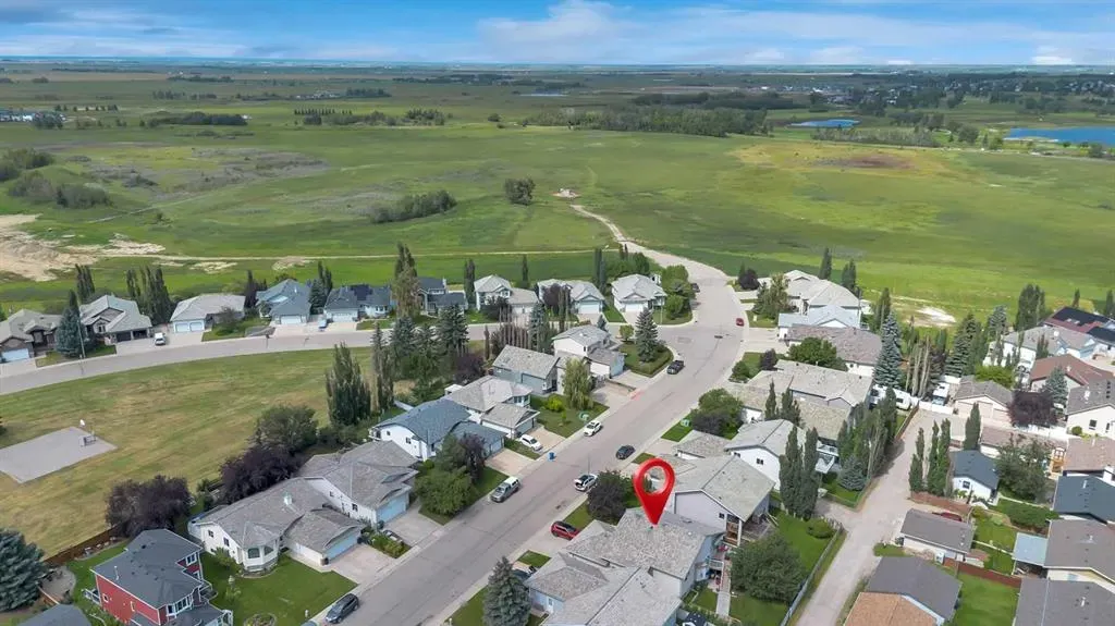 27 Strathmore Lakes Way