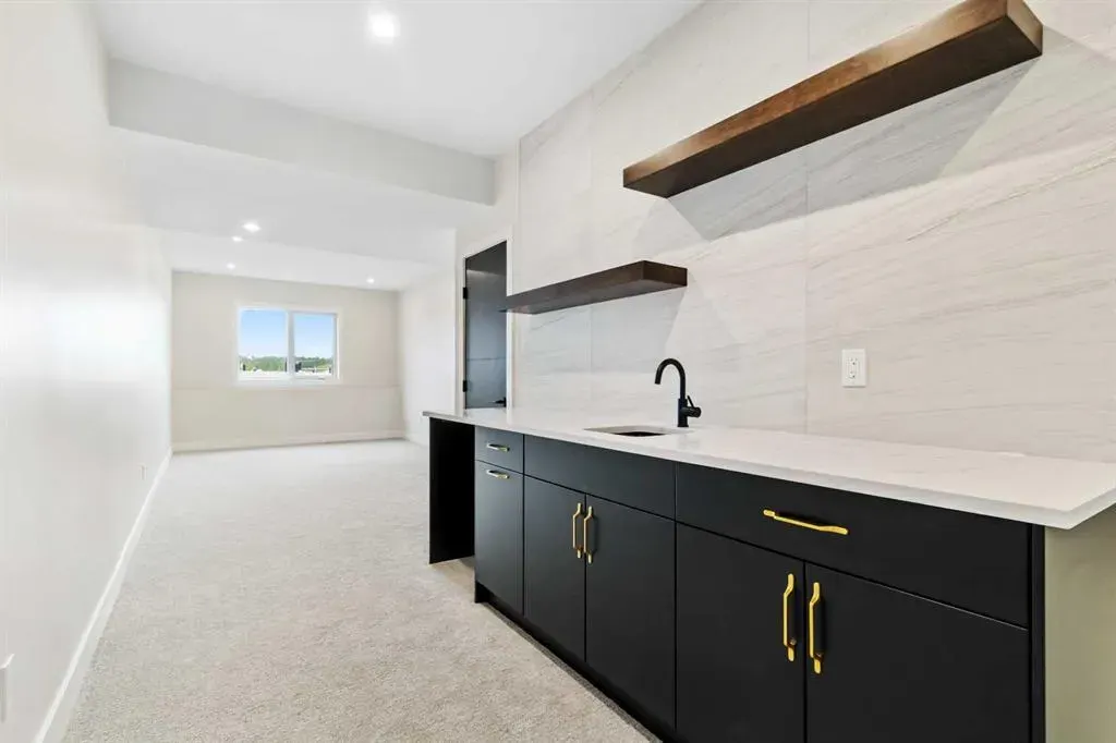 22 Aura Drive