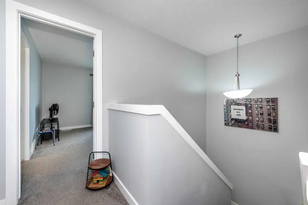 44 skyview Circle NE
