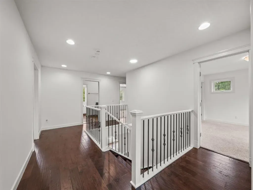 298075 218 Street W, #200