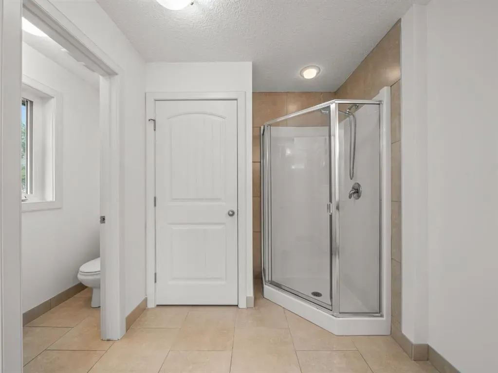 298075 218 Street W, #200