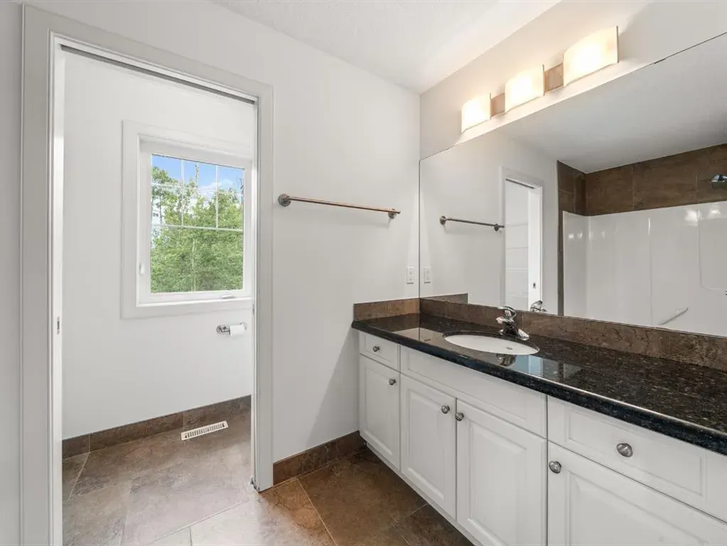298075 218 Street W, #200