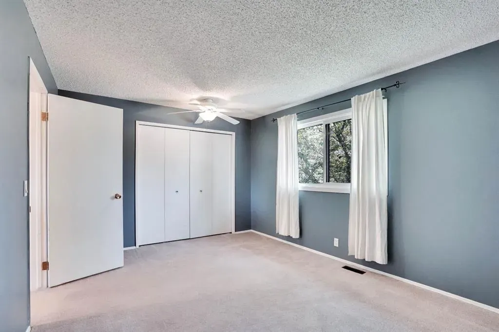 380 Bermuda Drive NW, #4